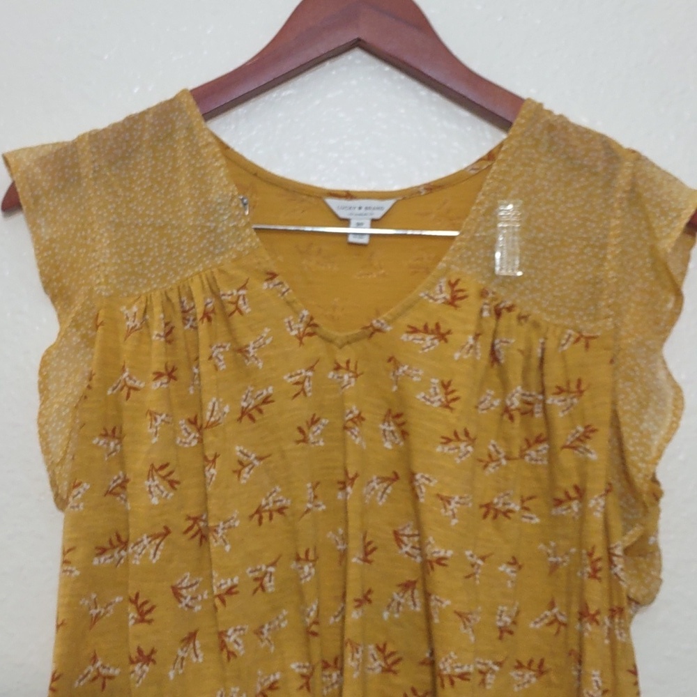 PRE OWNED LUCKY BRAND CAP SLEEVE FLORAL SHIRT SIZE S/P - Picture 3 of 10